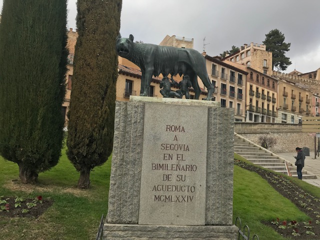 Romulus and Remus statue